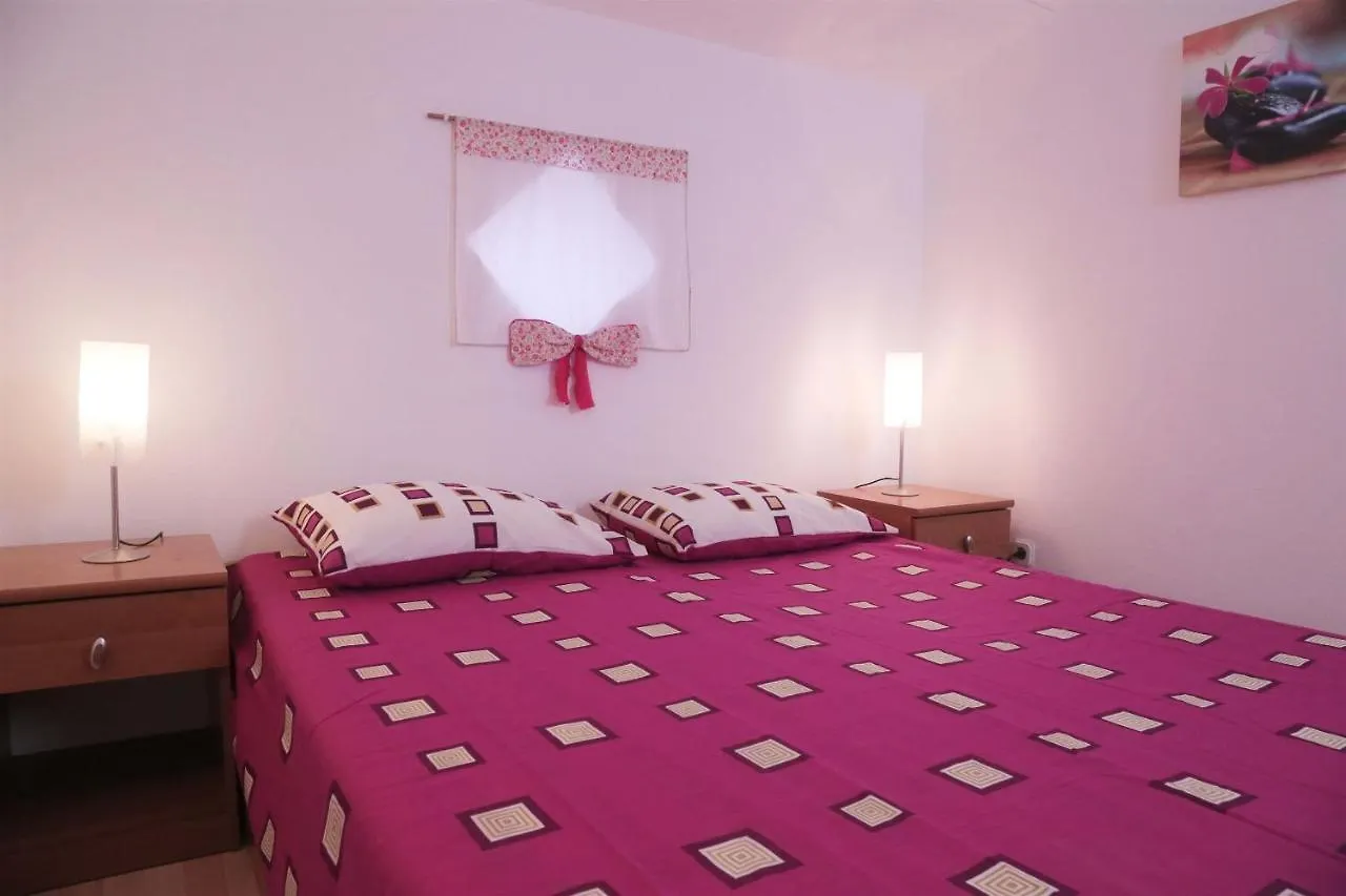 Apartment Doris Pula