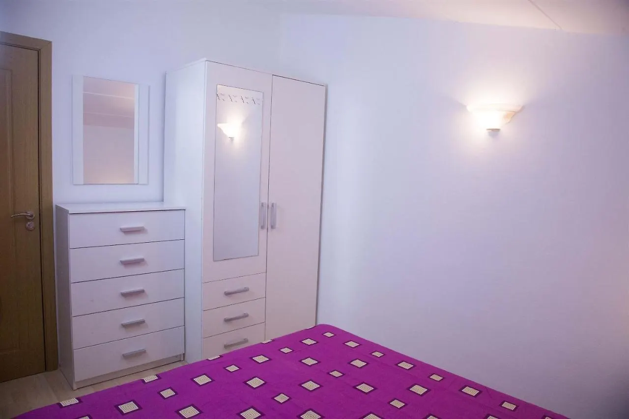 Apartment Doris Pula